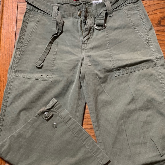Levi capri length - color green - Picture 2 of 3